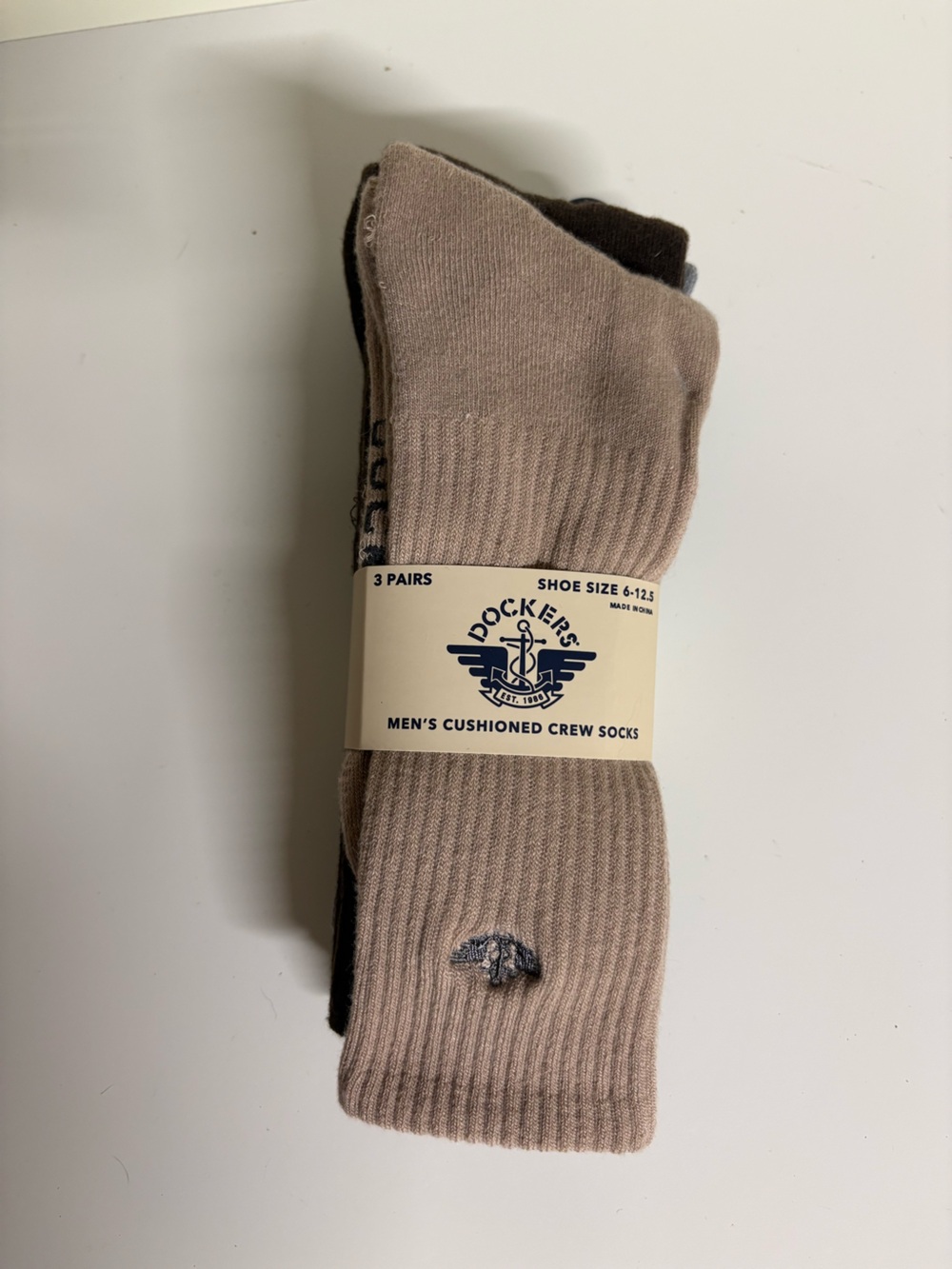 Dockers Men's Cushion Crew Socks 3 Pairs Shoe Size 6-12.5
